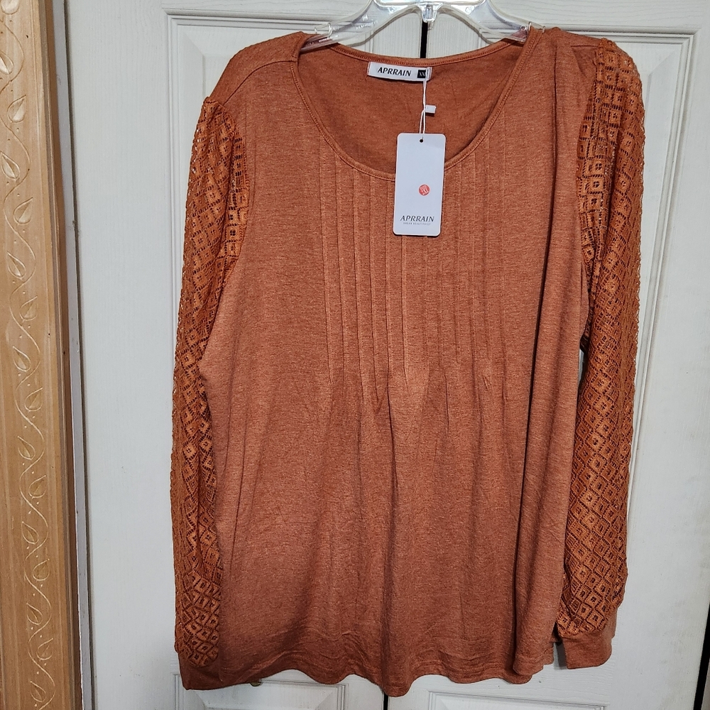 Women's Rust Long Sleeve Top